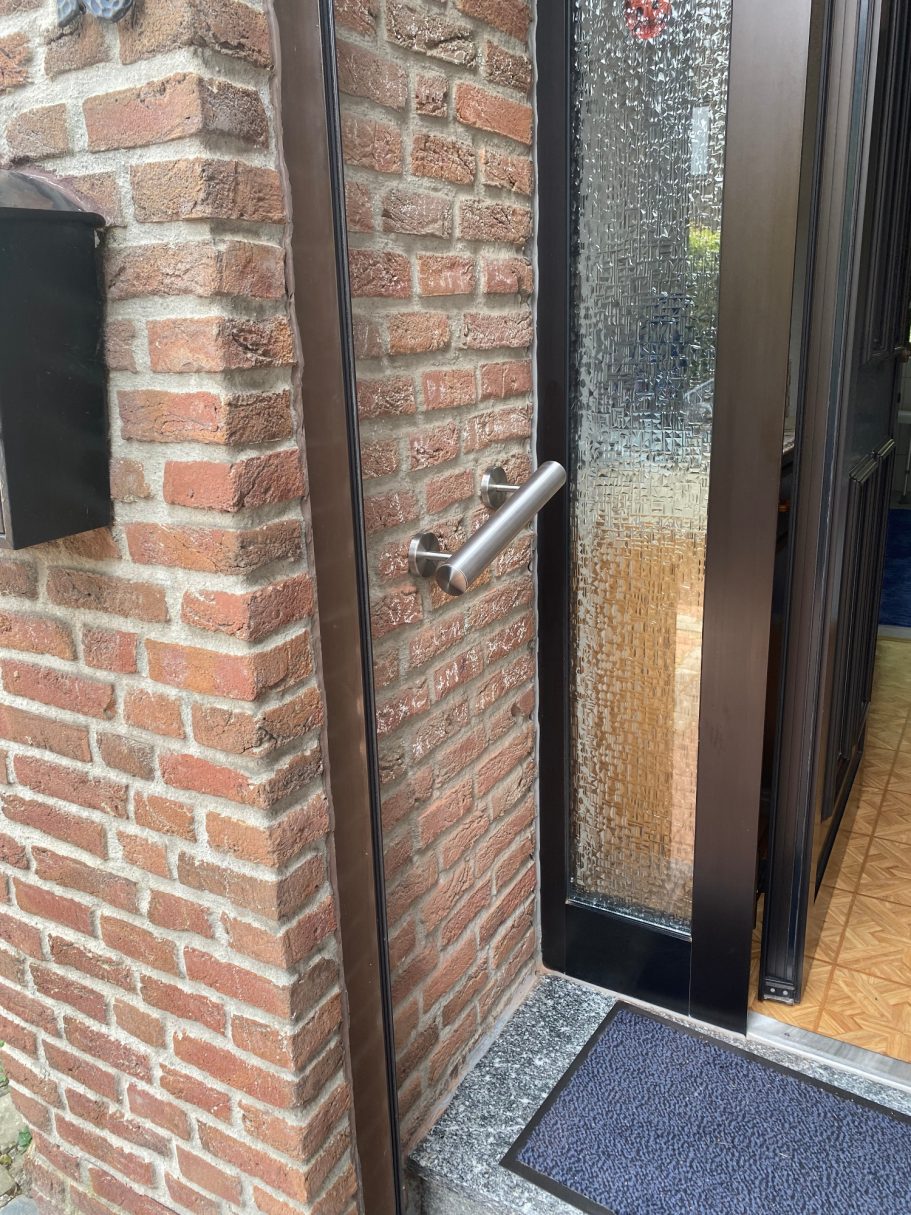 Haltegriff vor der Haustüre